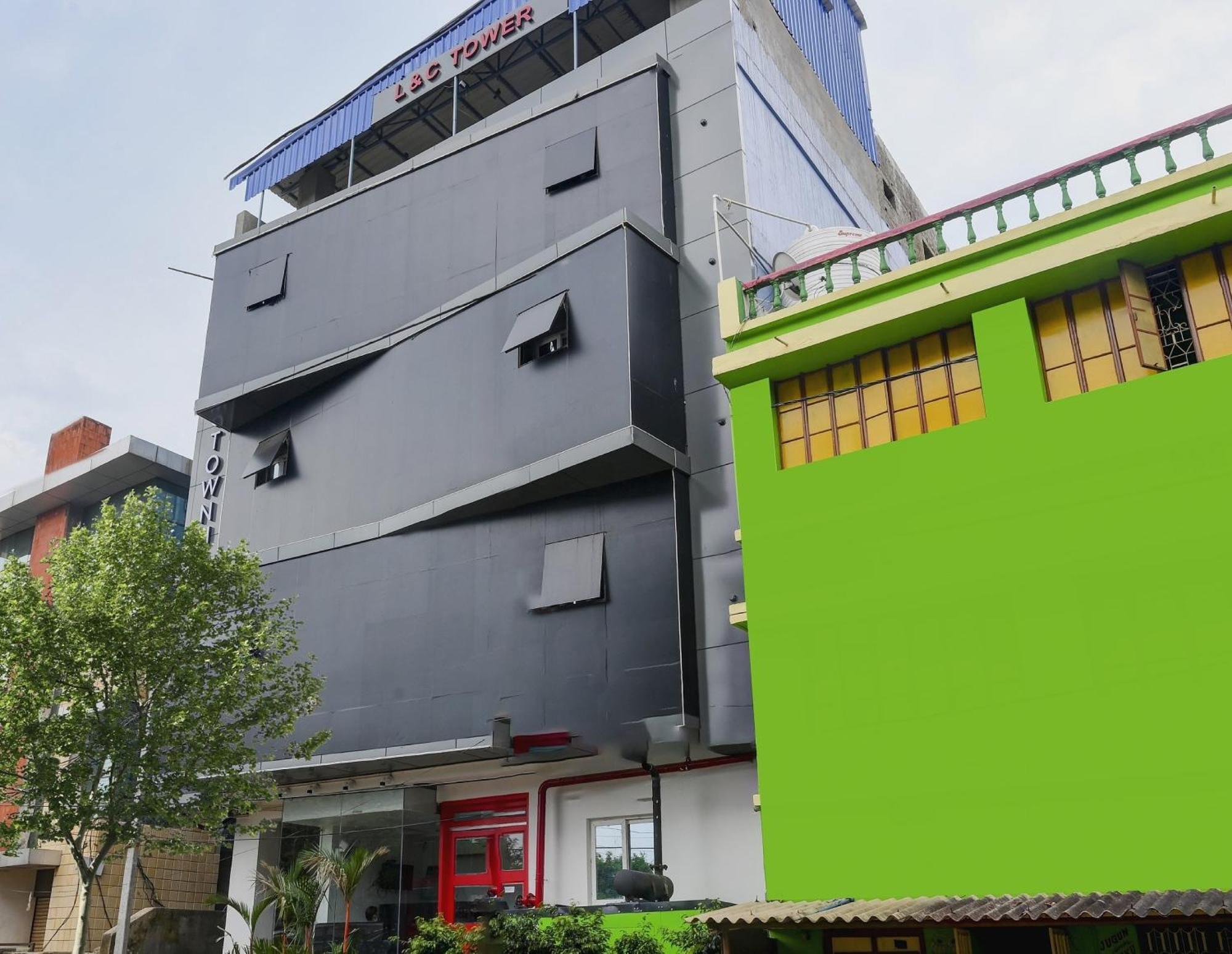 Super Town House Hi5 Aditya International Bhubaneswar Eksteriør billede