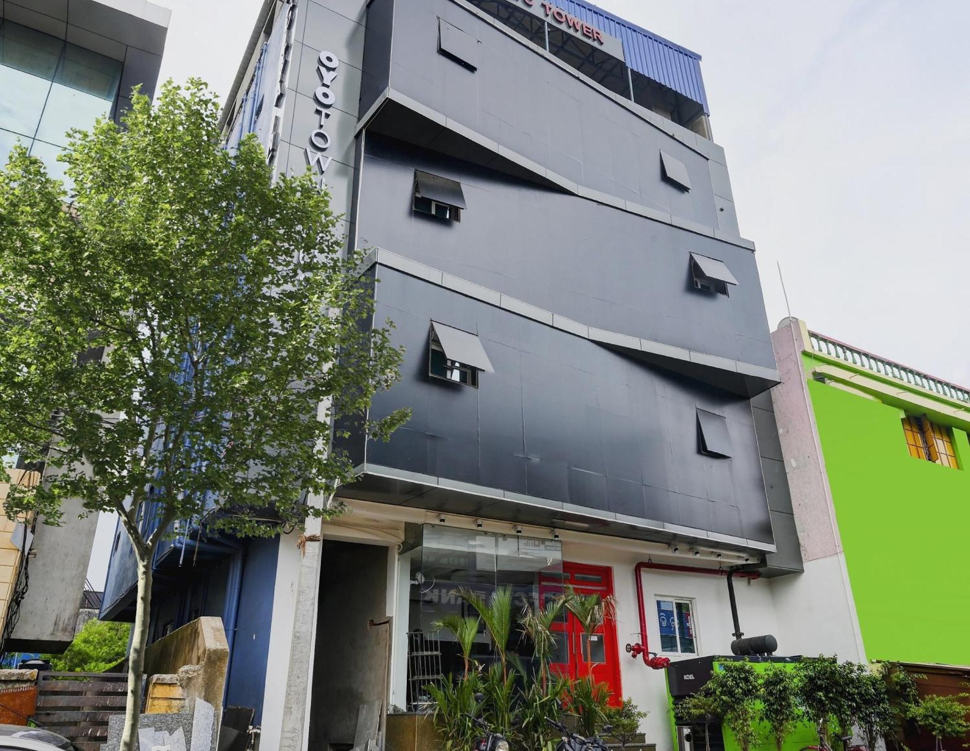 Super Town House Hi5 Aditya International Bhubaneswar Eksteriør billede