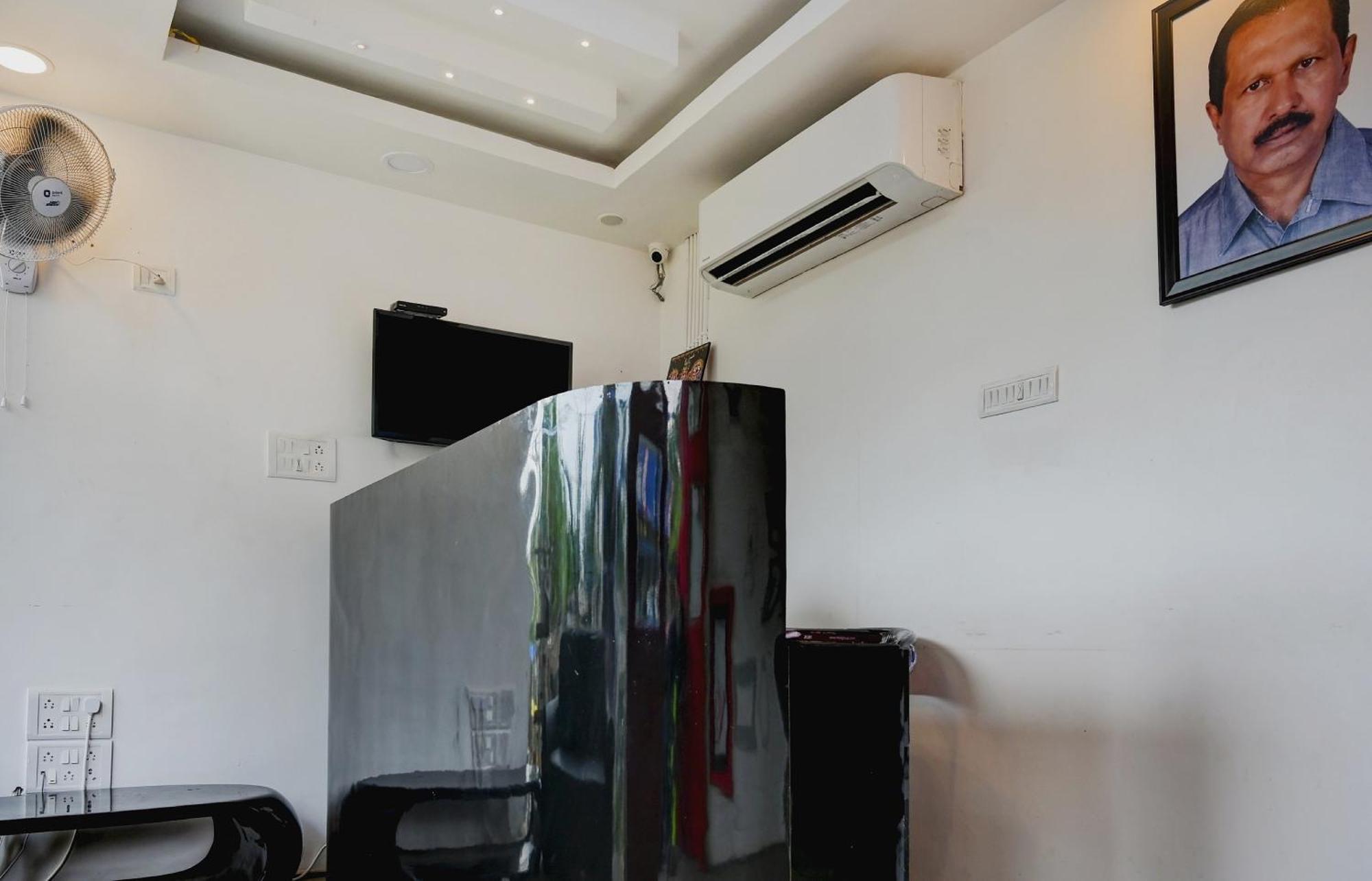 Super Town House Hi5 Aditya International Bhubaneswar Eksteriør billede