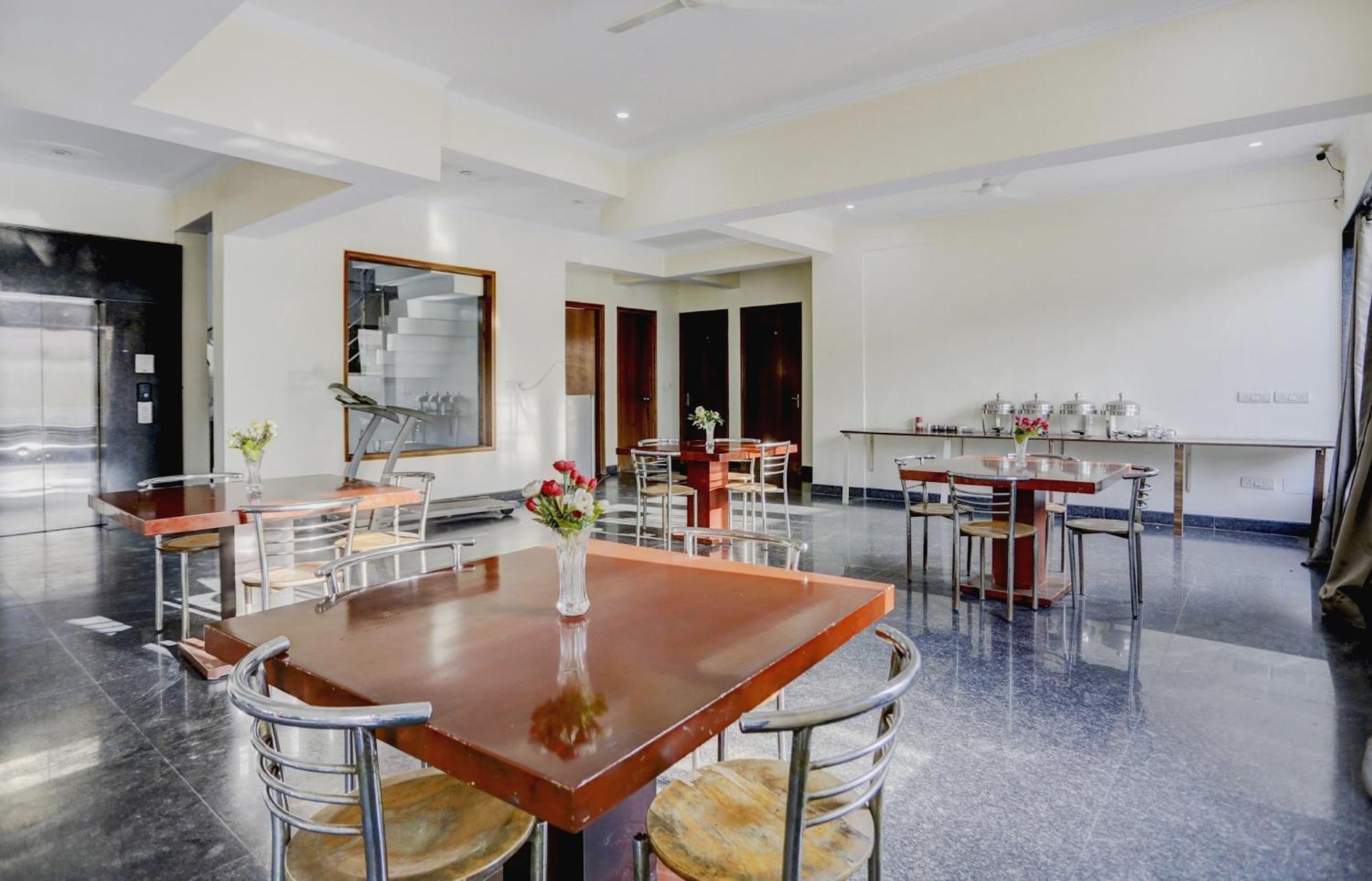Super Town House Hi5 Aditya International Bhubaneswar Eksteriør billede
