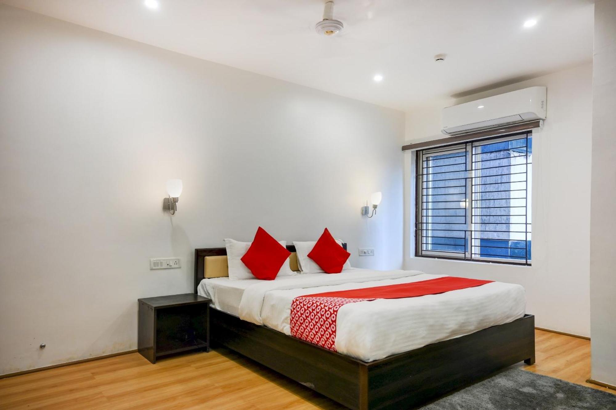Super Town House Hi5 Aditya International Bhubaneswar Eksteriør billede
