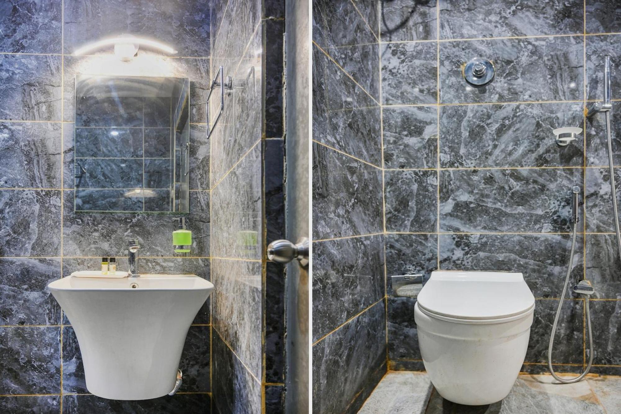 Super Town House Hi5 Aditya International Hotel Bhubaneswar Eksteriør billede