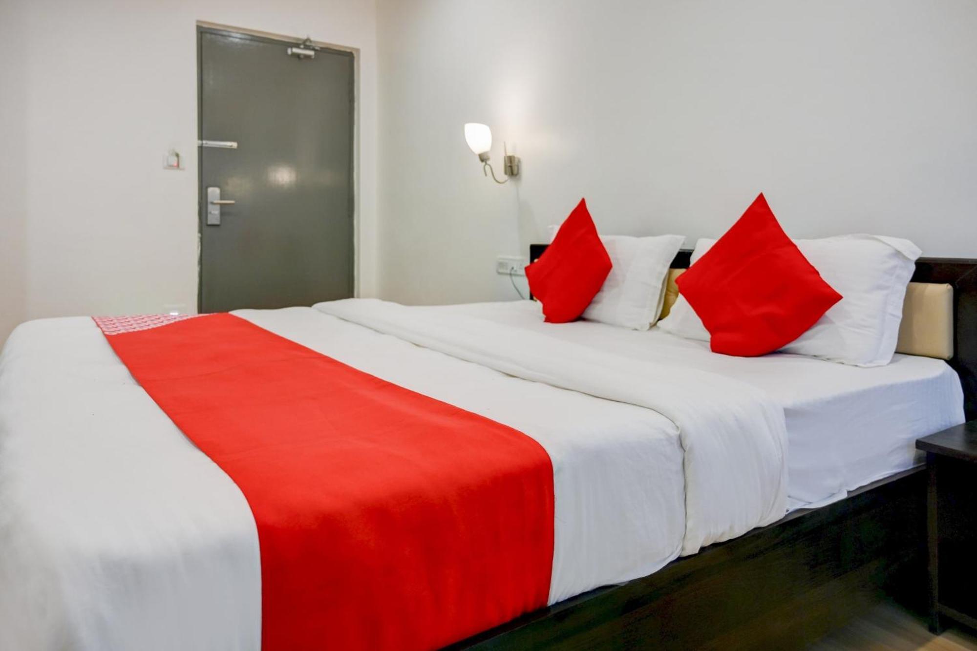 Super Town House Hi5 Aditya International Bhubaneswar Eksteriør billede