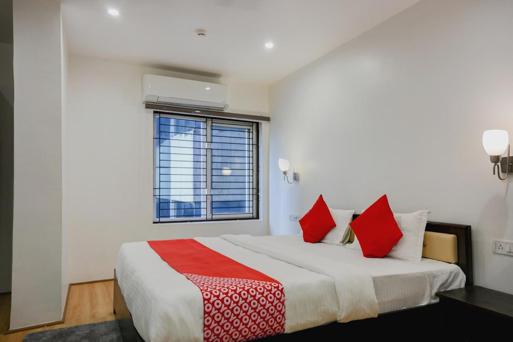 Super Town House Hi5 Aditya International Bhubaneswar Eksteriør billede